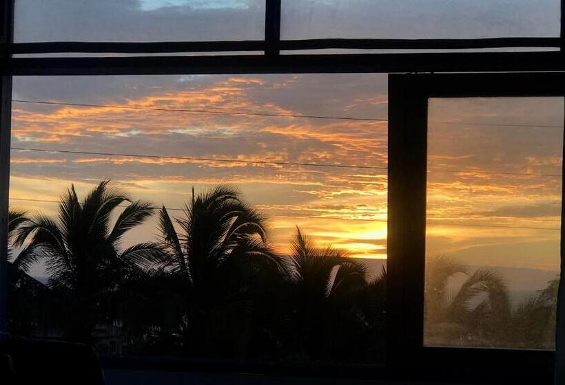 سوئیت با تخت بزرگ, Villa Aqua Boutique Vichayito