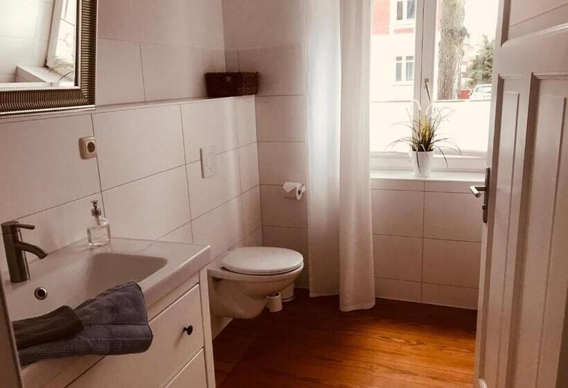 غرفة عائلية, Villa 32 Kröpelin