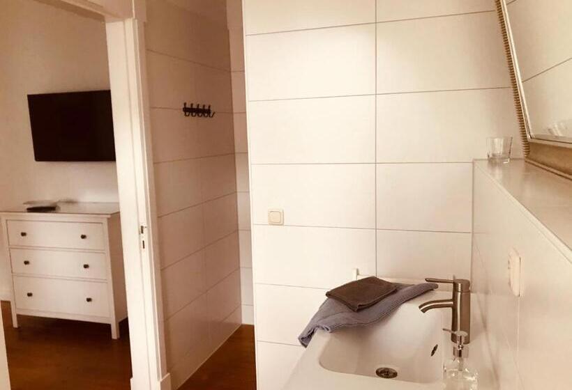 غرفة عائلية, Villa 32 Kröpelin