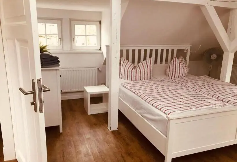 バルコニー付き１ベッドルームアパートメント, Villa 32 Kröpelin