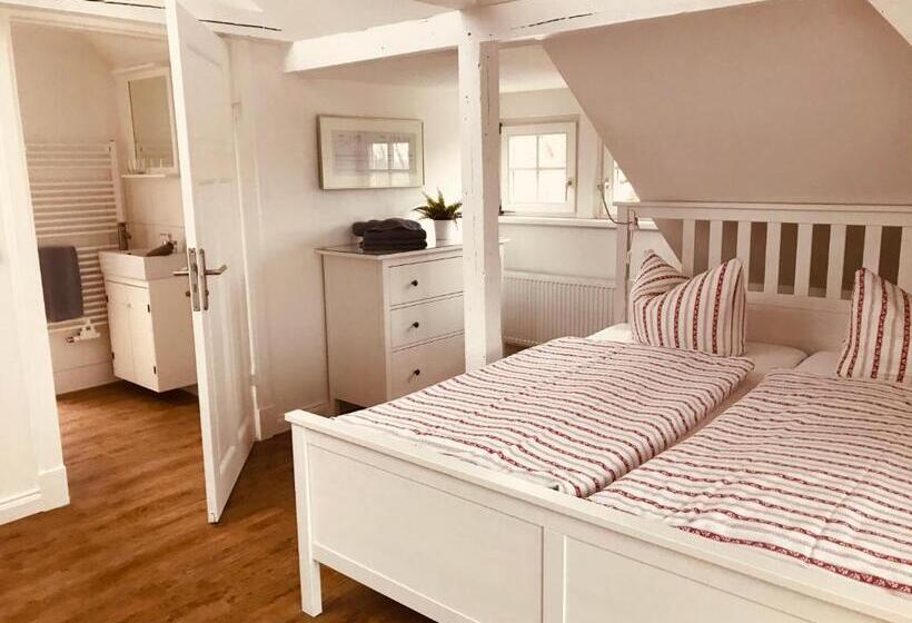 شقة غرفة نوم واحدة مزودة بشُرفة, Villa 32 Kröpelin