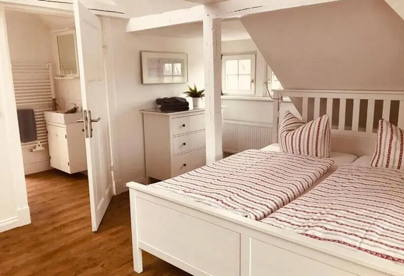 バルコニー付き１ベッドルームアパートメント, Villa 32 Kröpelin