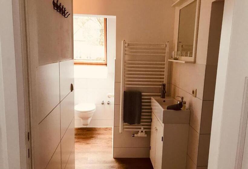 شقة غرفة نوم واحدة مزودة بشُرفة, Villa 32 Kröpelin