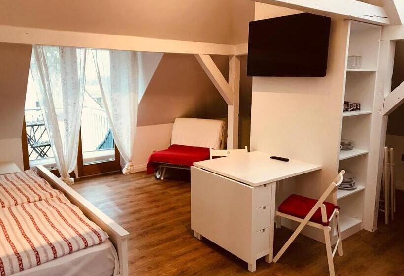 شقة غرفة نوم واحدة مزودة بشُرفة, Villa 32 Kröpelin