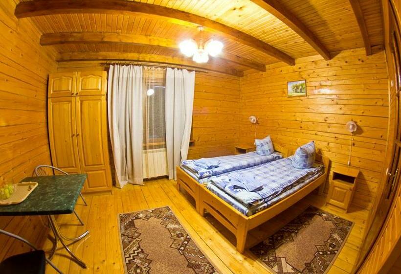 جناح جونيور, Edelweiss Carpathians Migovo