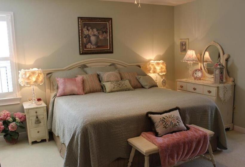 Люкс Кровать Кинг, Caroline's Bed And Breakfast