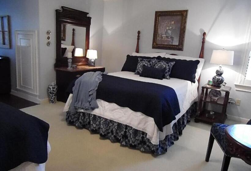 Люкс Повышенной Комфортности, Caroline's Bed And Breakfast