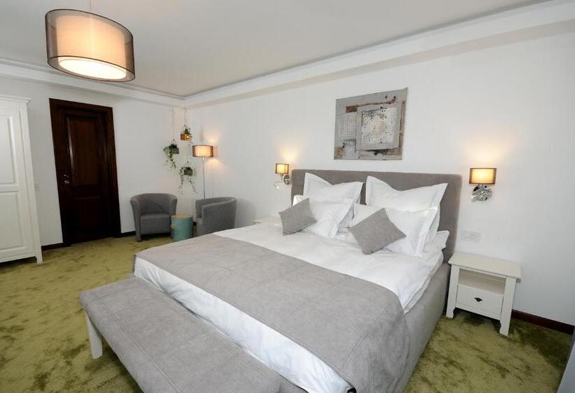 חדר דחוקס עם מיטת קינג, Arce Boutique