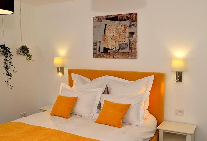 חדר דלוקס, Arce Boutique