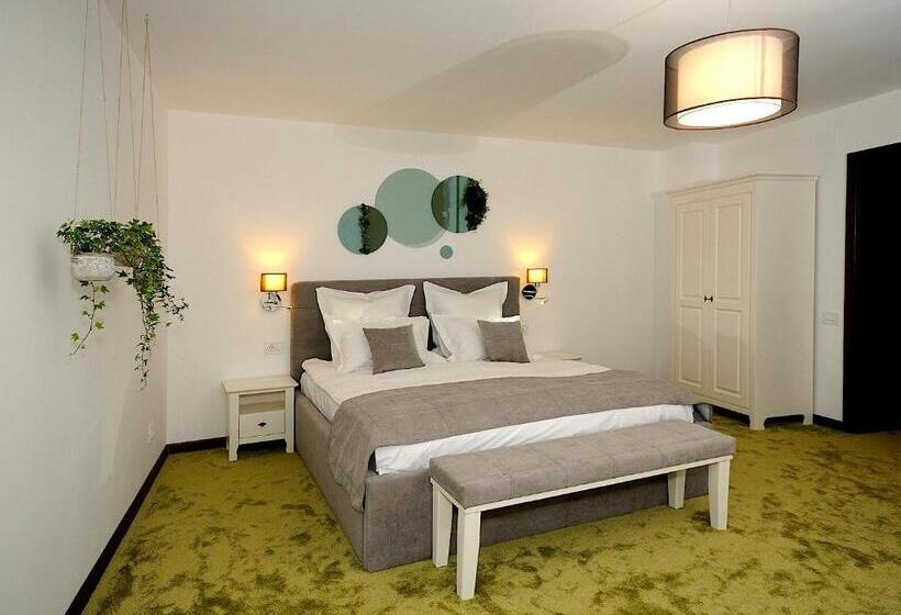 חדר דחוקס עם מיטת קינג, Arce Boutique