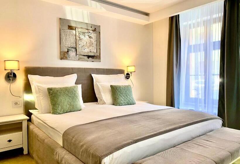 חדר דחוקס עם מיטת קינג, Arce Boutique