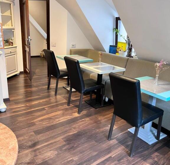 חדר דחוקס עם מיטת קינג, Arce Boutique