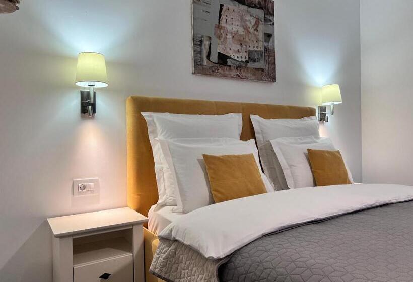 חדר דלוקס, Arce Boutique