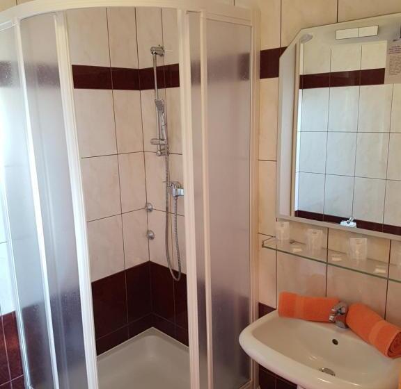 Люкс Семейный 2 Спальни, Guesthouse Villa Adria