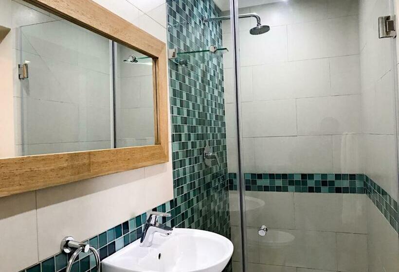 اتاق استاندارد با چشم‌انداز باغ, Milner Manor