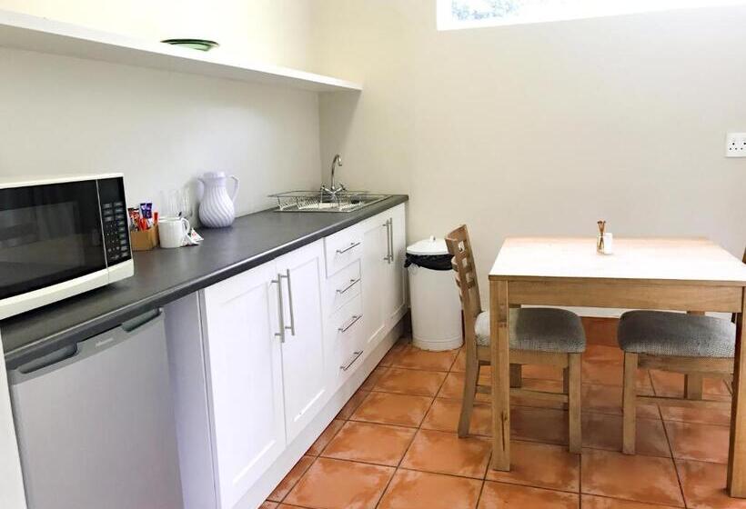 اتاق استاندارد, Milner Manor