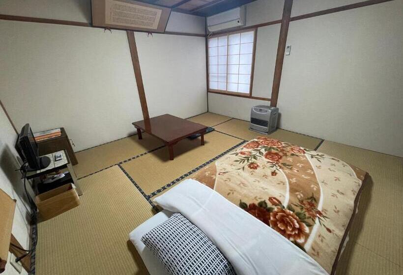 Camera Standard Bagno Condiviso, Temple Lodging Shukubo Kakurinbo