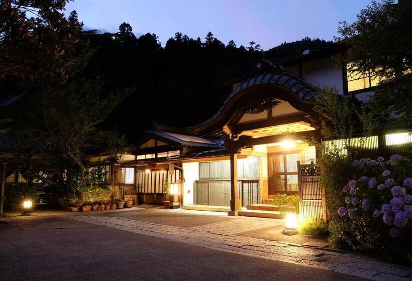Апартаменты 2 Спальни, Temple Lodging Shukubo Kakurinbo