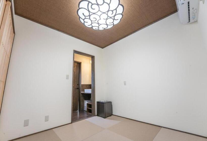 Chalet, Temple Lodging Shukubo Kakurinbo