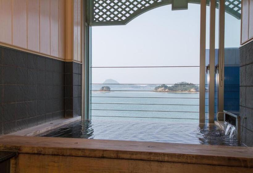 ファミリールーム, Uminoyasuragi Hotel Ryugu