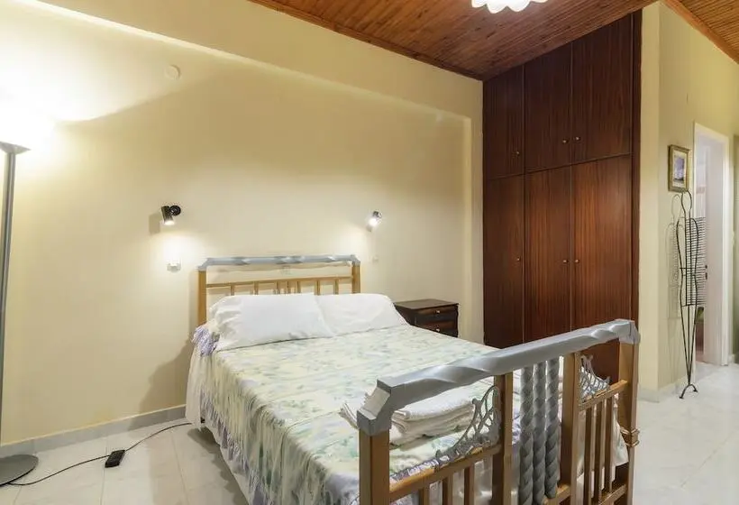 استودیوی استاندارد, Artemis Room