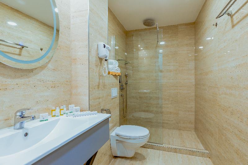 اتاق استاندارد سه نفره, Nobel Gallery