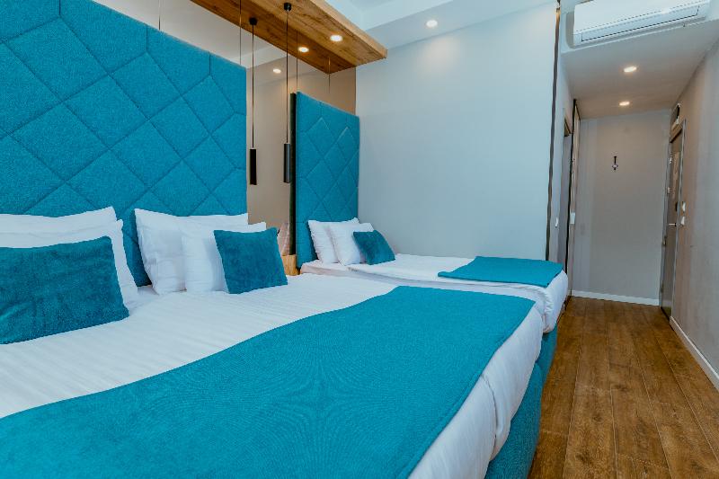 اتاق استاندارد سه نفره, Nobel Gallery