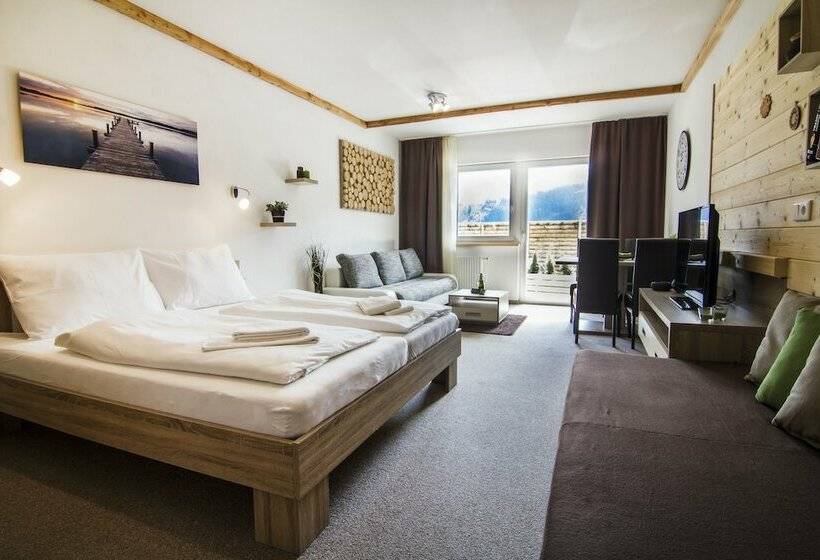 استودیو کامفورت, Oscar & Sons Apartments