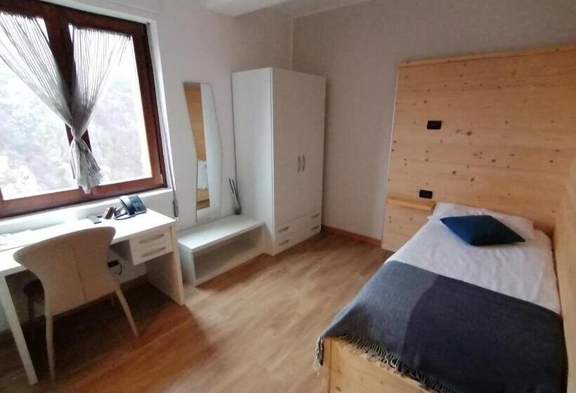 スタンダードシングルルーム, B&b Castello Cimbergo