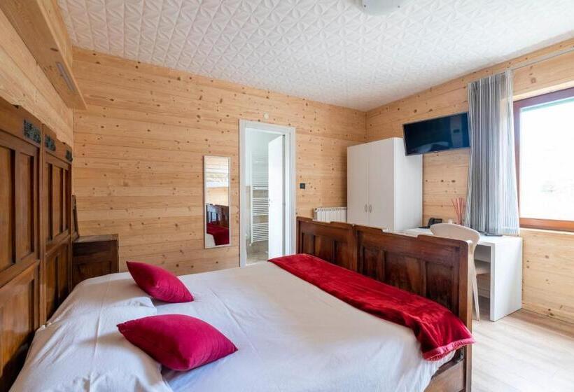 חדר סטנדרט לארבעה, B&b Castello Cimbergo