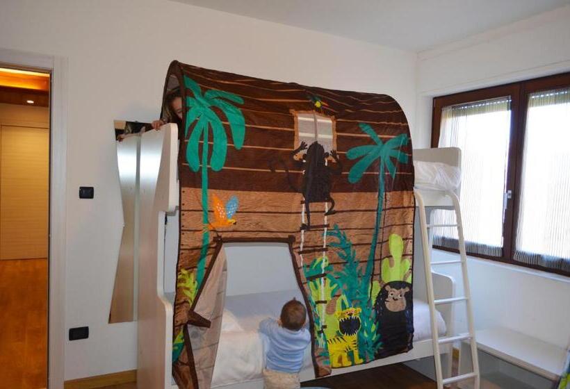 חדר סטנדרט לארבעה, B&b Castello Cimbergo