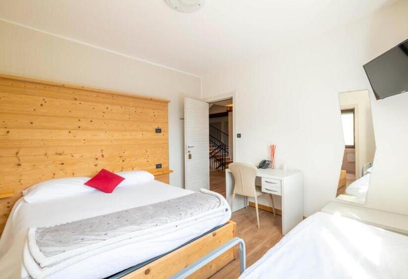 חדר סטנדרט לשלושה, B&b Castello Cimbergo