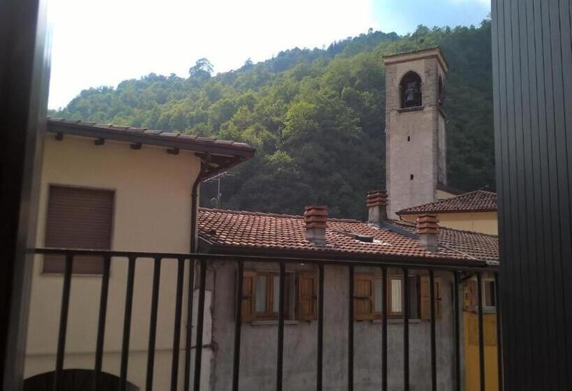 חדר דלוקס עם מרפסת, La Casa Ritrovata