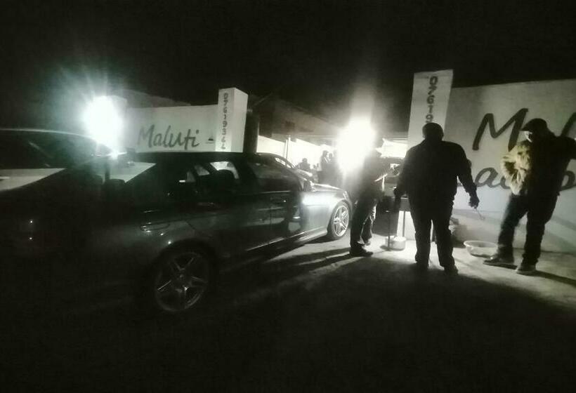 Люкс, Maluti Backpackers