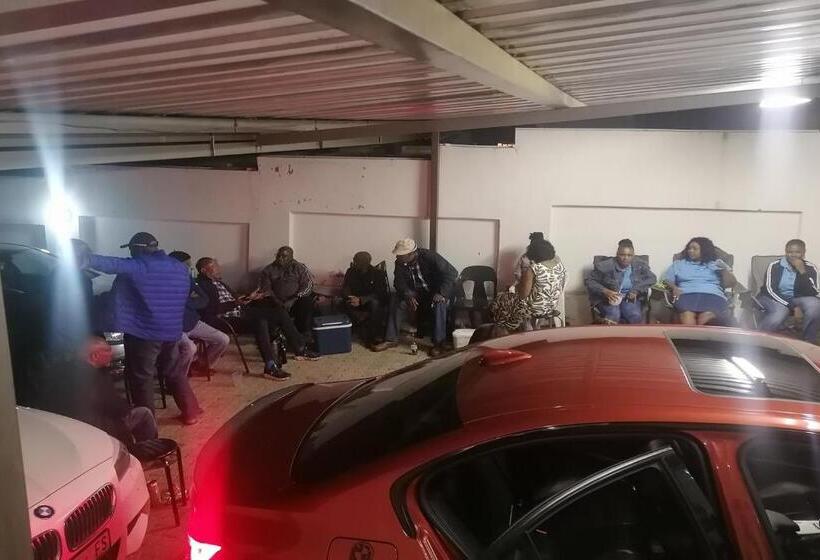 Номер Стандарт Трехместный, Maluti Backpackers