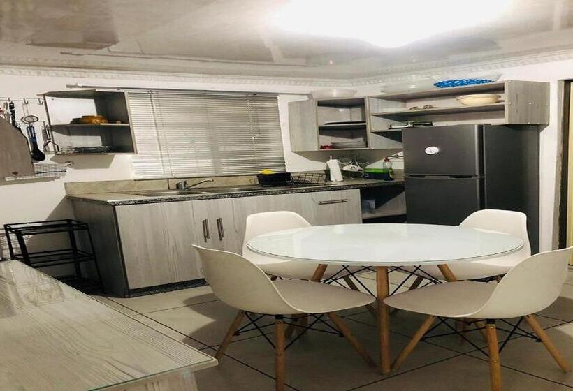 Номер Стандарт, Maluti Backpackers