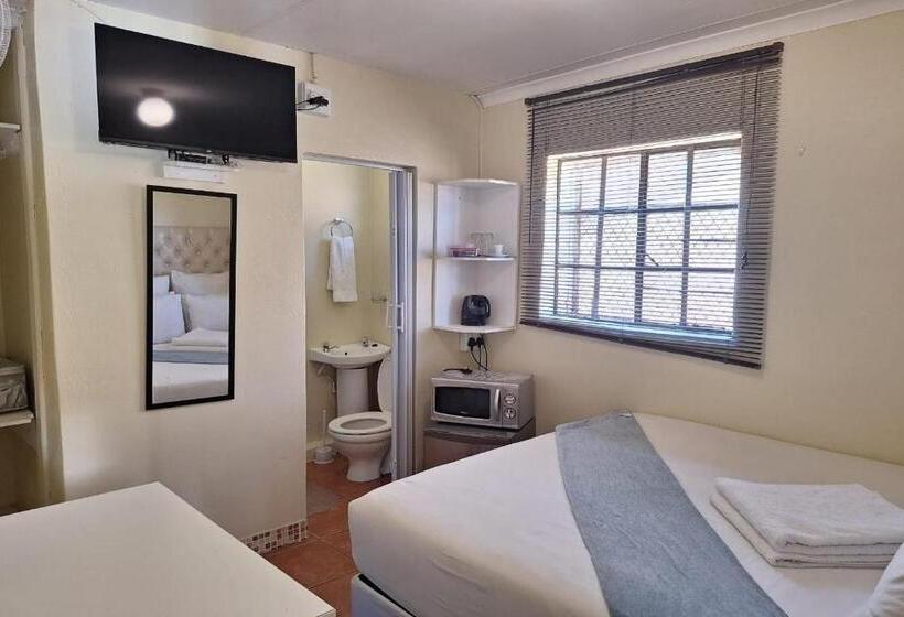 Люкс, Maluti Backpackers