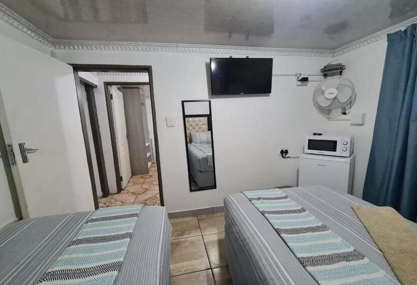 Номер Стандарт Трехместный, Maluti Backpackers