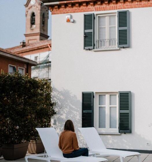 סוויטת ג'וניור עם טרסה, Moonfra