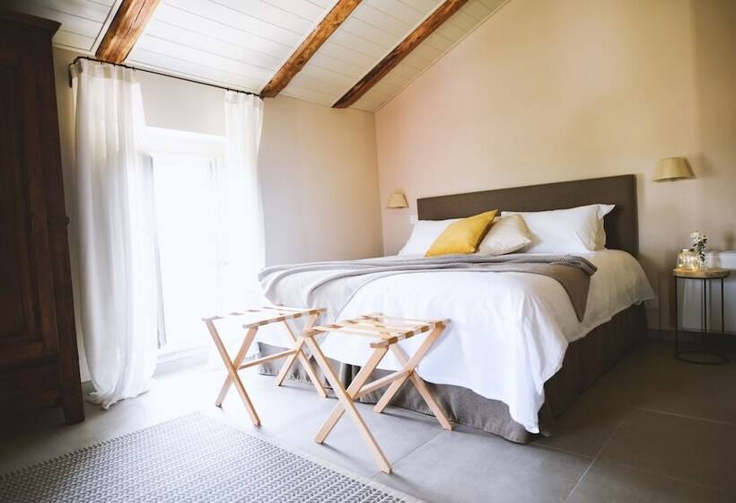 חדר סטנדרט, Moonfra