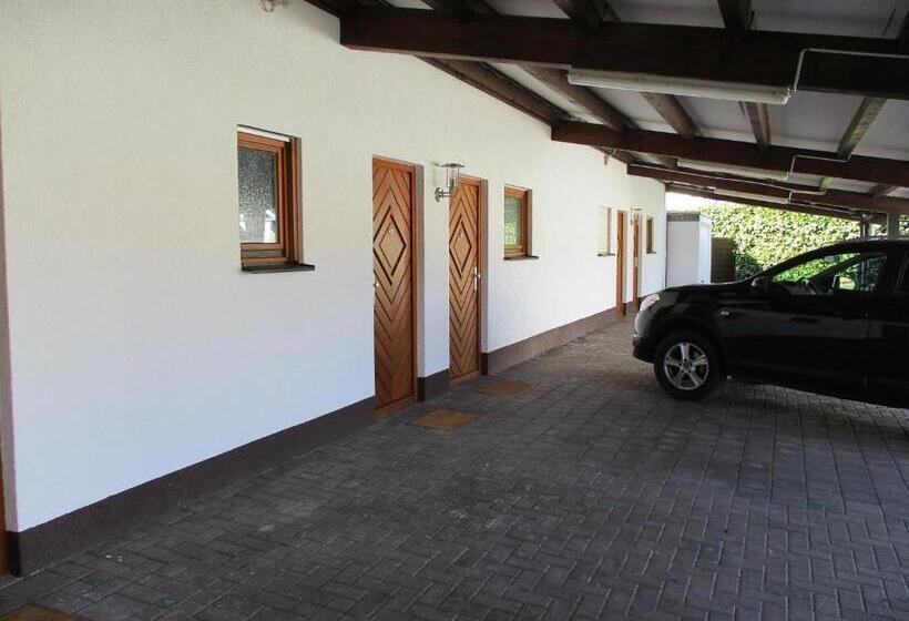 غرفة قياسية, Alemannenhof