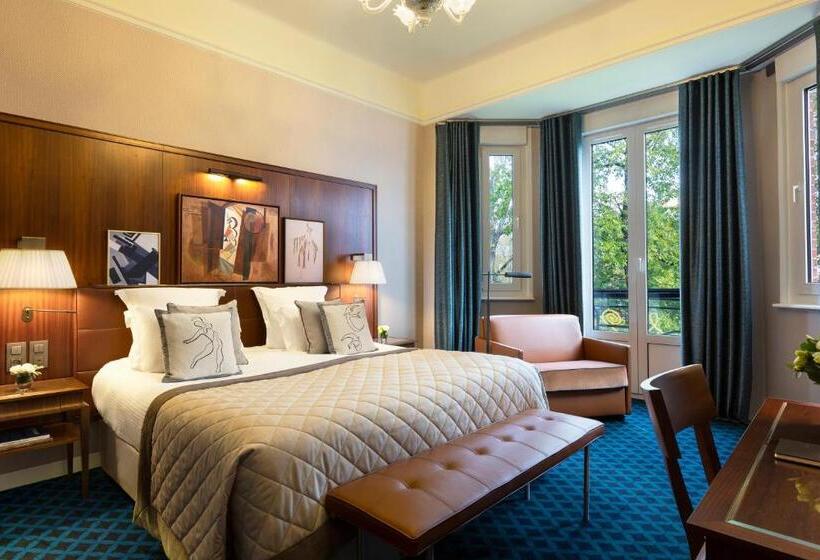 Номер Deluxe, Barriere Le Westminster