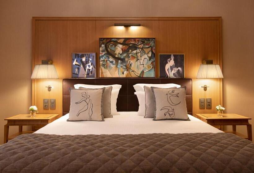 Номер Deluxe, Barriere Le Westminster
