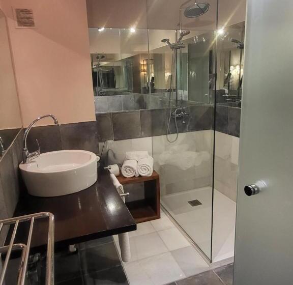 Номер Стандарт Трехместный, Carmen Boutique