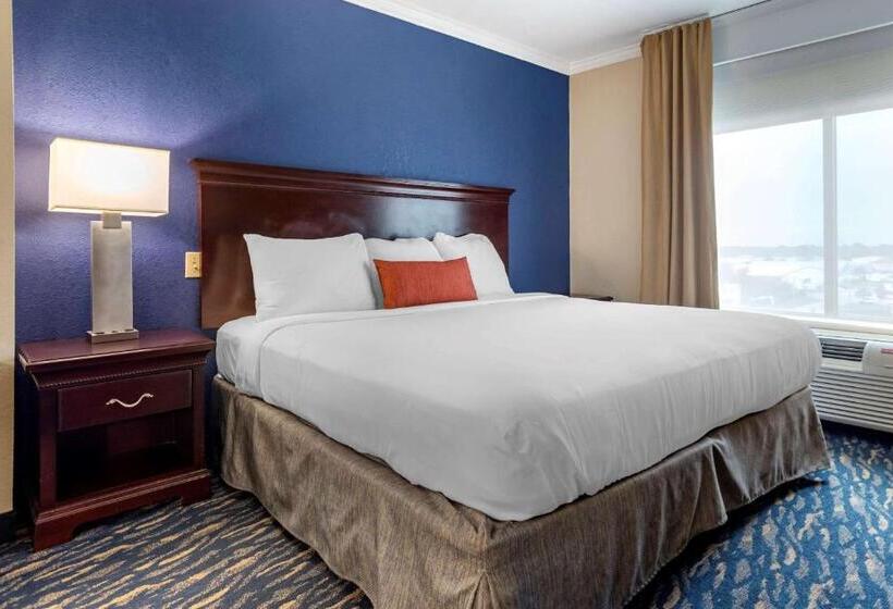 Standard Room King Size Bed, Comfort Inn & Suites New Orleans Airport North