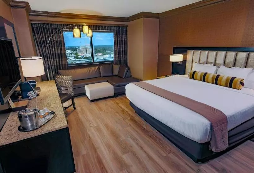 キングサイズベッドのデラックスルーム, Golden Nugget Biloxi