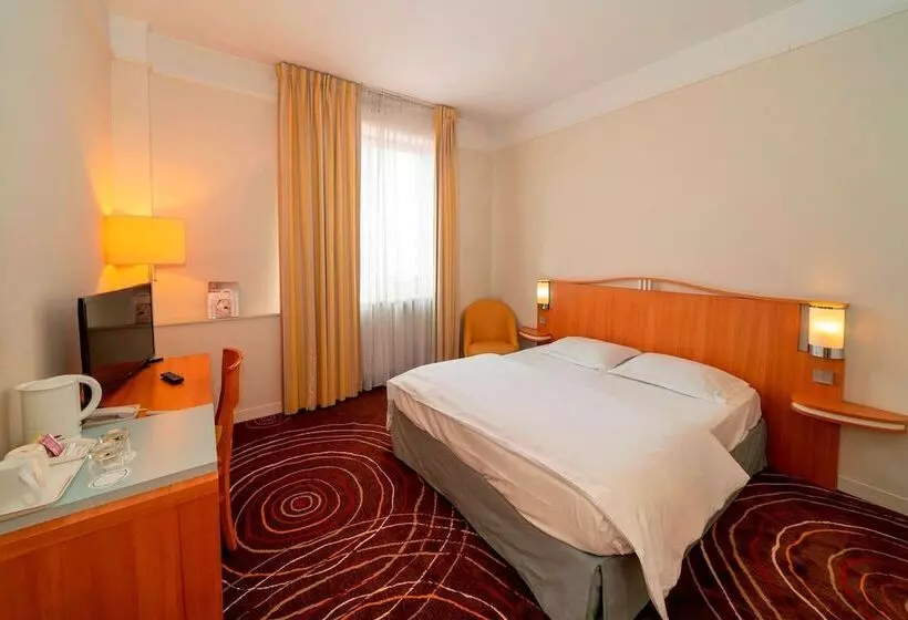 スタンダードシングルルーム, Grand Hôtel Filippo Strasbourg Nord