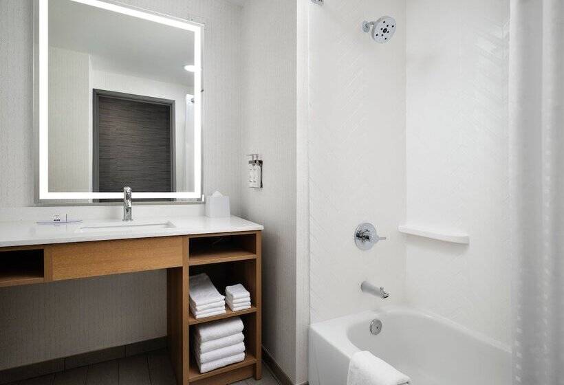 جناح, Holiday Inn   Cincinnati   Liberty Way, An Ihg