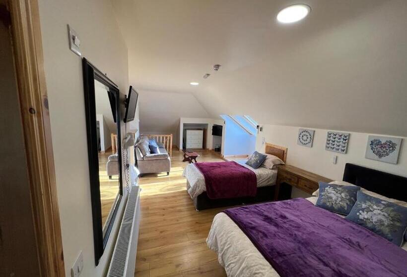 4인용 스탠다드 룸, Kylemore Pass