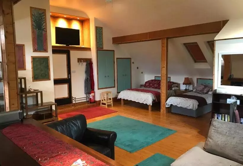 スーペリアの4人部屋, Kylemore Pass